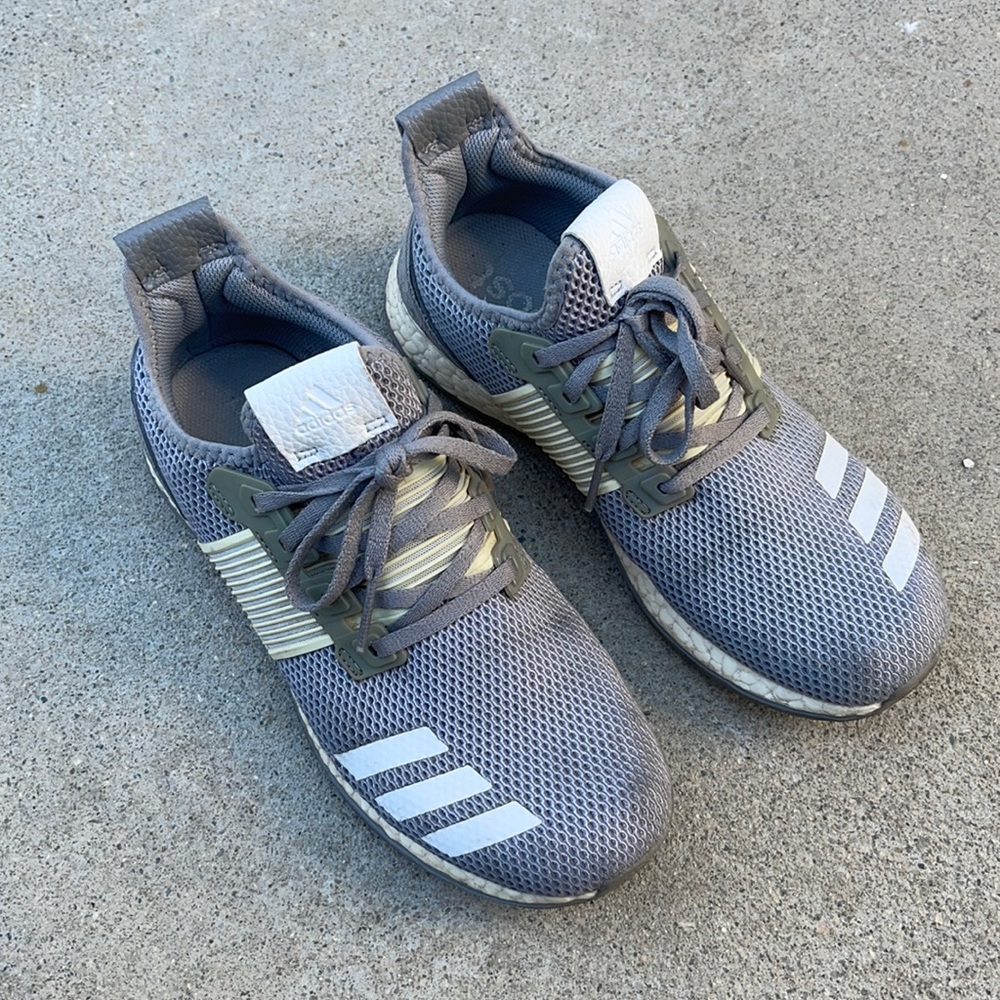 Adidas Shoes Size 8 US